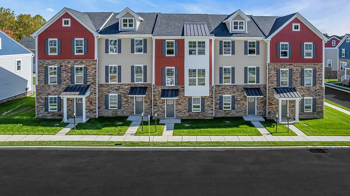Building Photo - MI Place at Downingtown