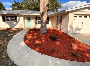 1232 Forest Rd, Sebring, FL 33872