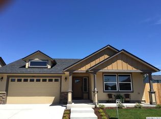 578 NE Evergreen Ave, Dallas, OR 97338