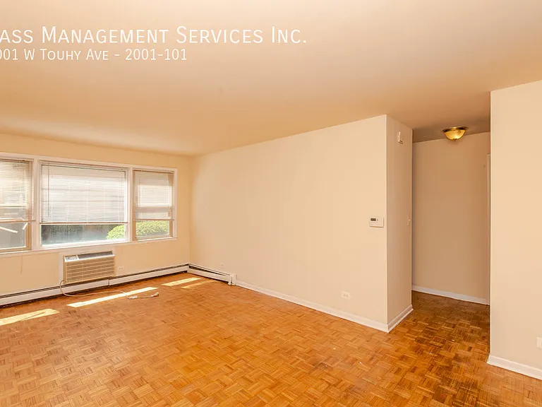 2001 W Touhy Ave #101 — Photo 1
