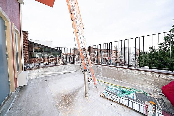1st image of 29-11 21st Ave #2R