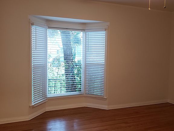 3rd image of 1856 N Edgemont St APT 2