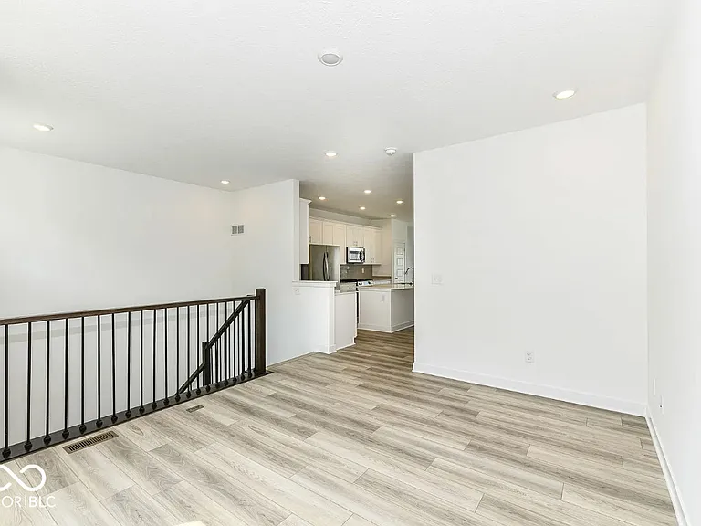 13817 Gatsby Dr — Photo 6