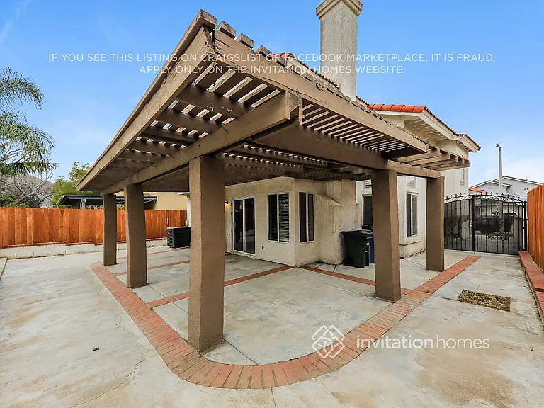 11761 Malagon Dr — Photo 17