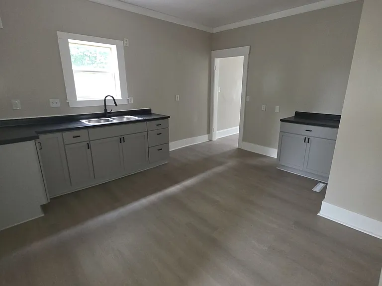 3318 N Buffum St #1 — Photo 2