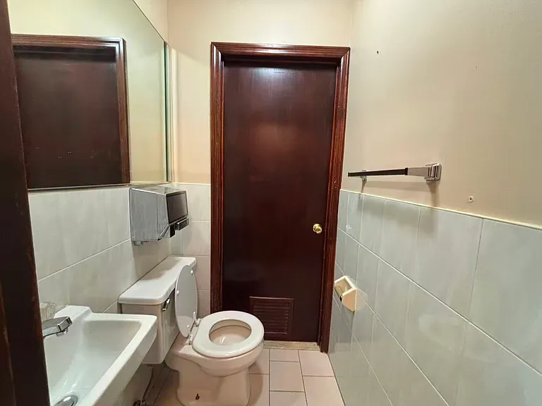82 Seymour Ave #1 — Photo 3