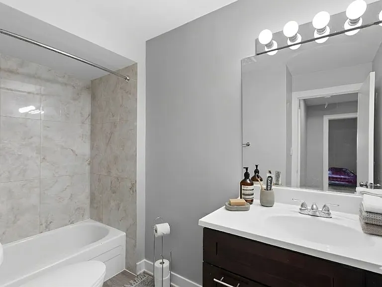 Victory Park Apartments — Photo 19