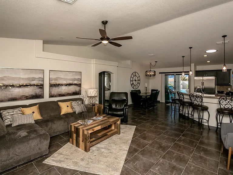 3570 Stanford Dr — Photo 8