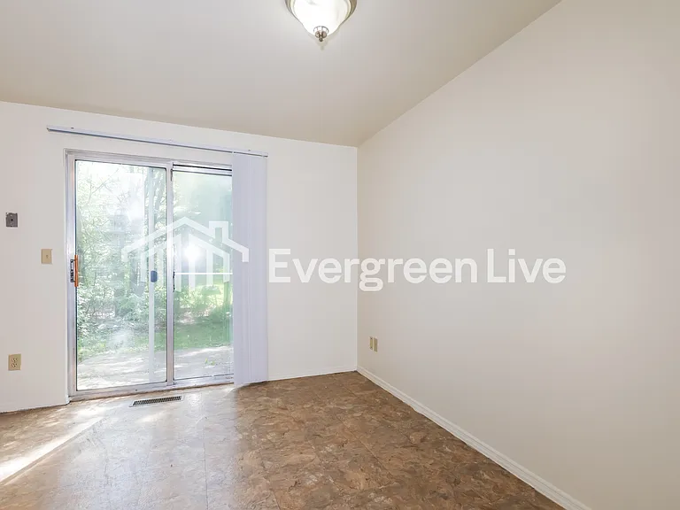 8072 Mount Everest St — Photo 7