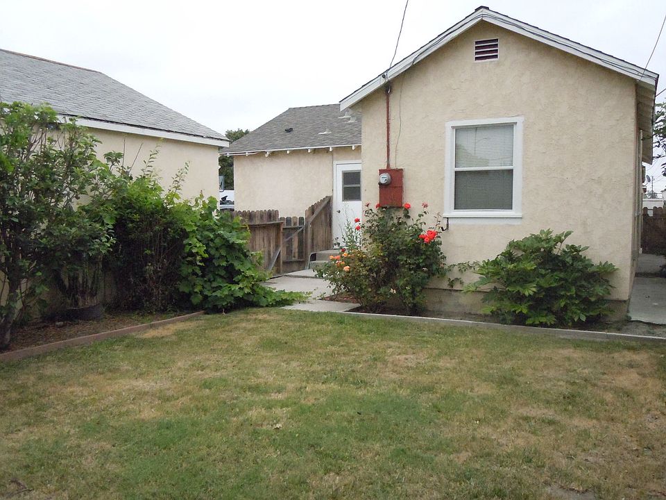 2nd image of 8783 La Salle St