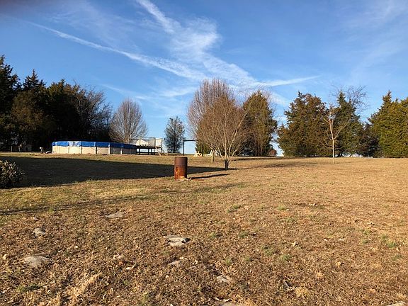 4th image of 146 Head Ln