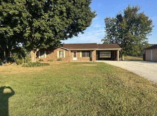 749 Beautiful Home Rd, Tompkinsville, KY 42167