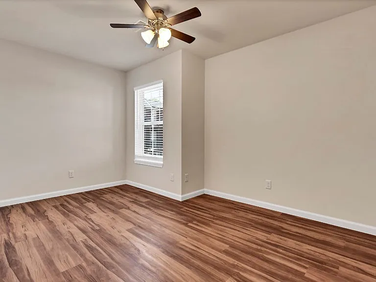 1112 Bertling St #5 — Photo 6