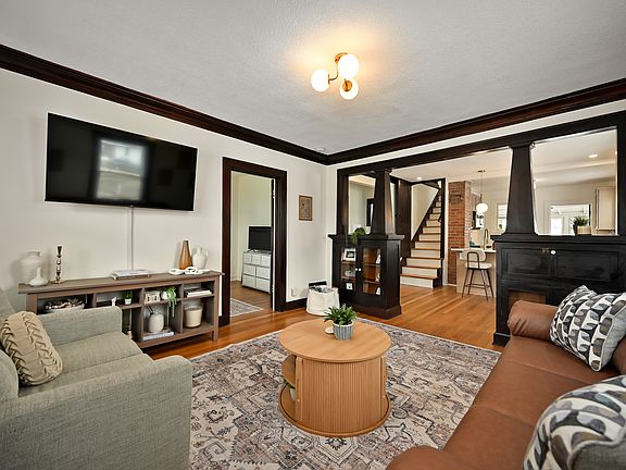 4th image of 4200 Adams St