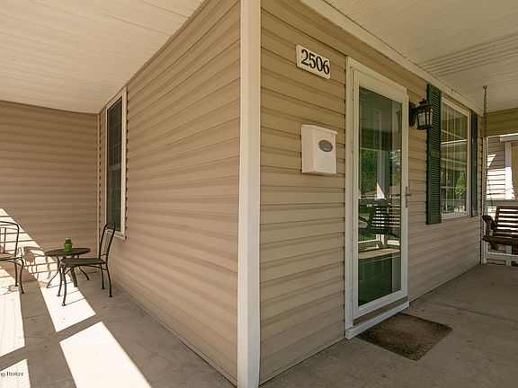 3rd image of 2506 Fleet Ave
