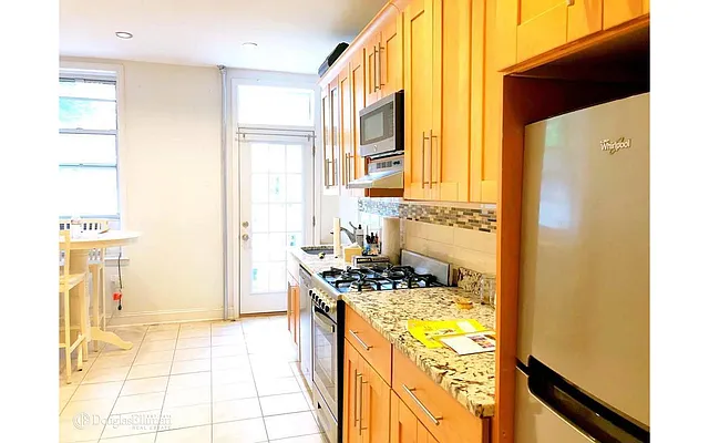 Rented by Douglas Elliman | media 32