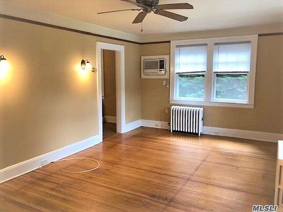 3rd image of 44 Doris Ave