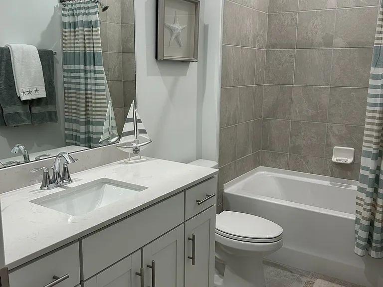 19617 Hinkley Dr — Photo 16