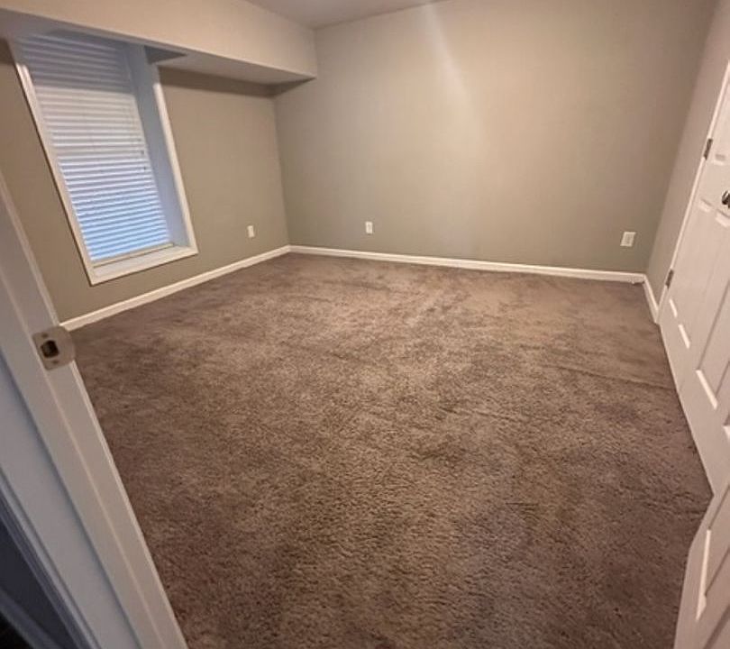 1st image of 506 N Race St APT 7