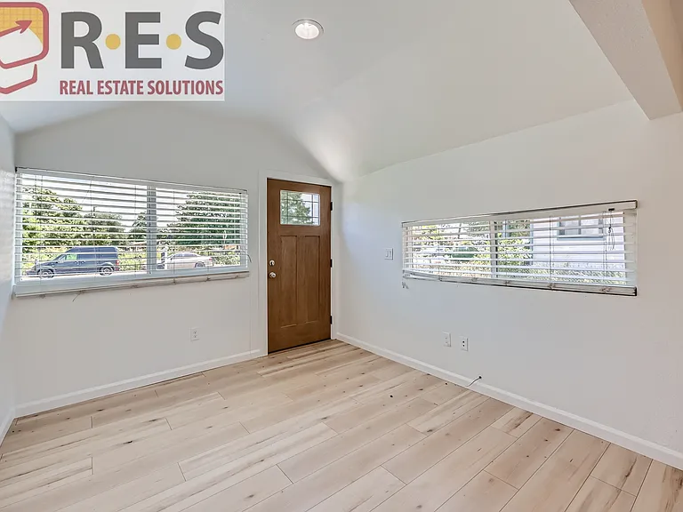 155 Lowell Blvd — Photo 12