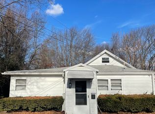 70 Highlawn St, Waterbury, CT 06705