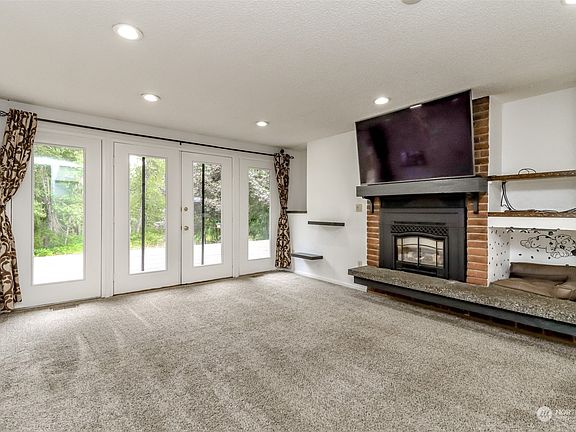 3rd image of 8505 162nd Street Ct E