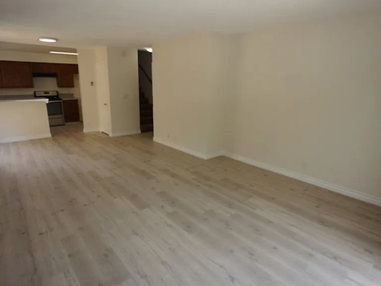 1418 S Bentley Ave #201 — Photo 18