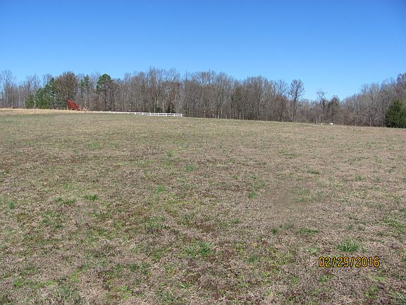 3rd image of 305 Swafford Ln