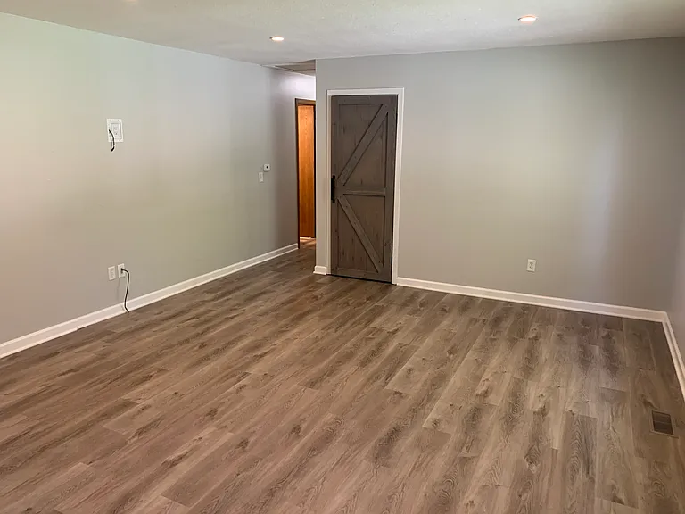 605 Southfield Dr — Photo 4