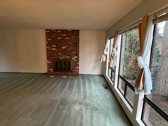 4th image of 510 S 309th Ct