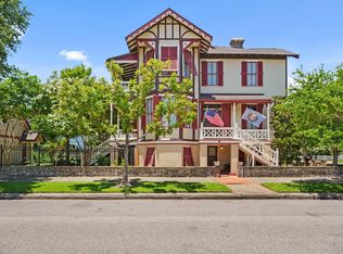 1601 Ball, Galveston, TX 77550