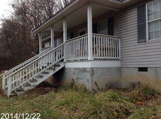 7045 Ingleside Rd, Princeton, WV 24739