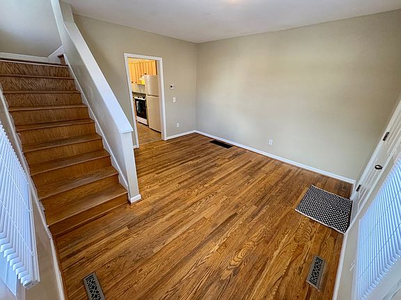 5th image of 2456-2458 N Pearl St #2458PE