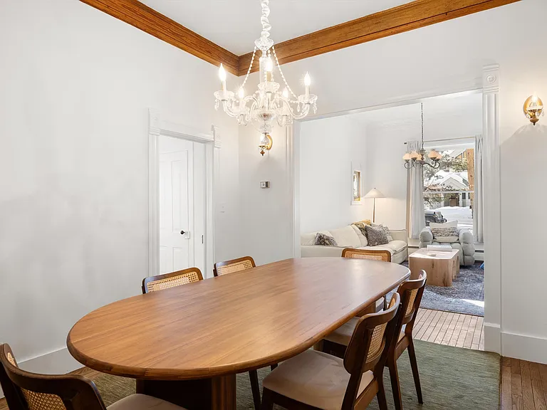 406 W Smuggler St — Photo 9