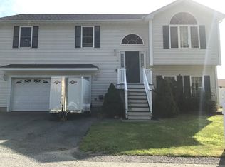 3 Modesta St, North Providence, RI 02904