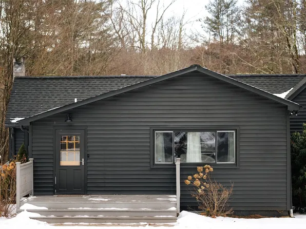210 Bernas Road, Cochecton, NY 12726