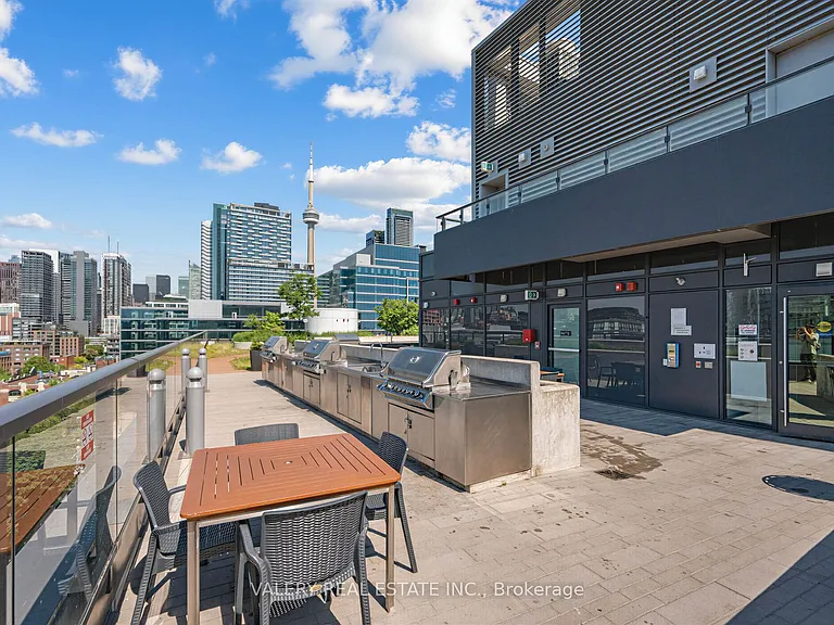 39 Niagara St #125 — Photo 34