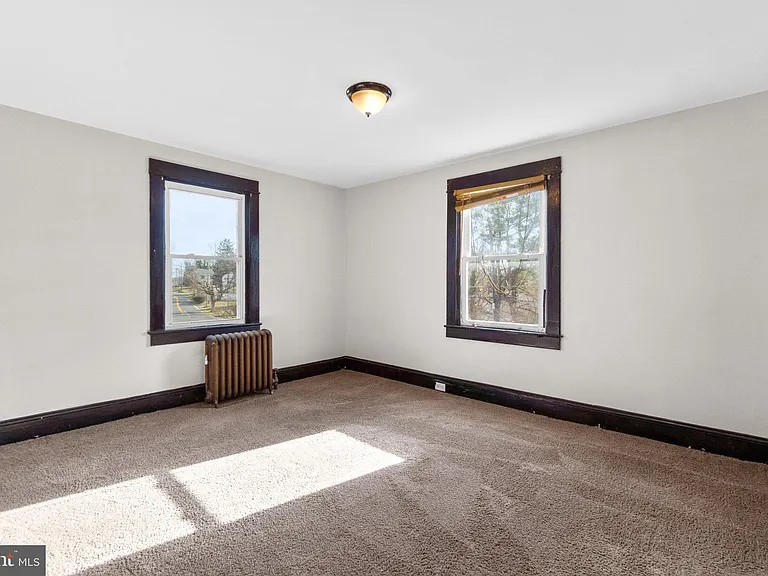 8904 Church Ln — Photo 30