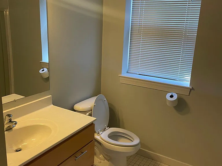 916 Saint Paul St #2B — Photo 6