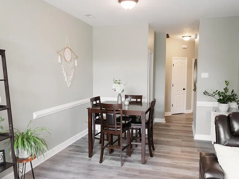 2409 Dillingham Rd — Photo 5