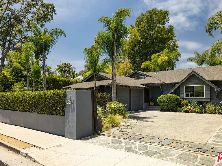 1359 Vienna Way — Photo 17