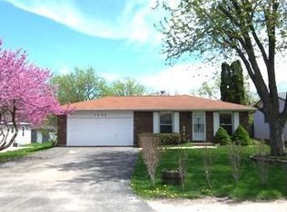 1522 Adams St, Lake In The Hills, IL 60156