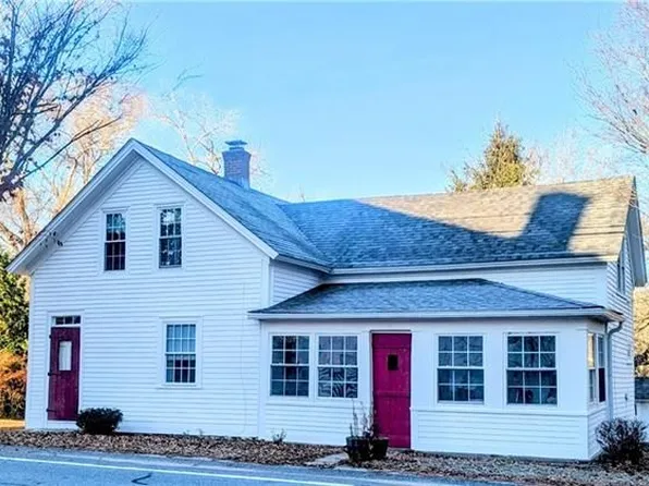 55 Hopkins Hollow Rd, Coventry, RI 02827