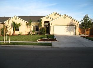 914 Snowbell Ave, Lemoore, CA 93245