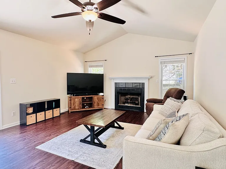 5 Averil Ct — Photo 13