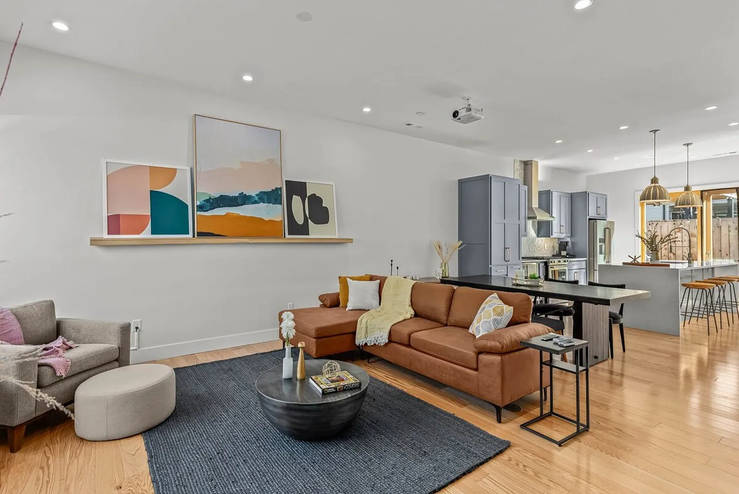 2 bed, 2.0 bath, 1506 sqft, $3,404 — Photo 2
