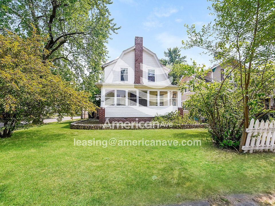 1764551_001_front_view_12853934.jpg