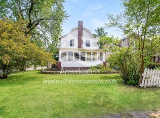 930 E Donald St, South Bend, IN 46613