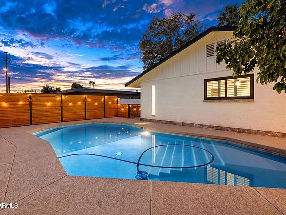5th image of 709 E ROYAL PALM Road