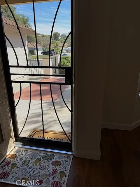3 bed, 1563 sqft, $3,900 — Photo 3